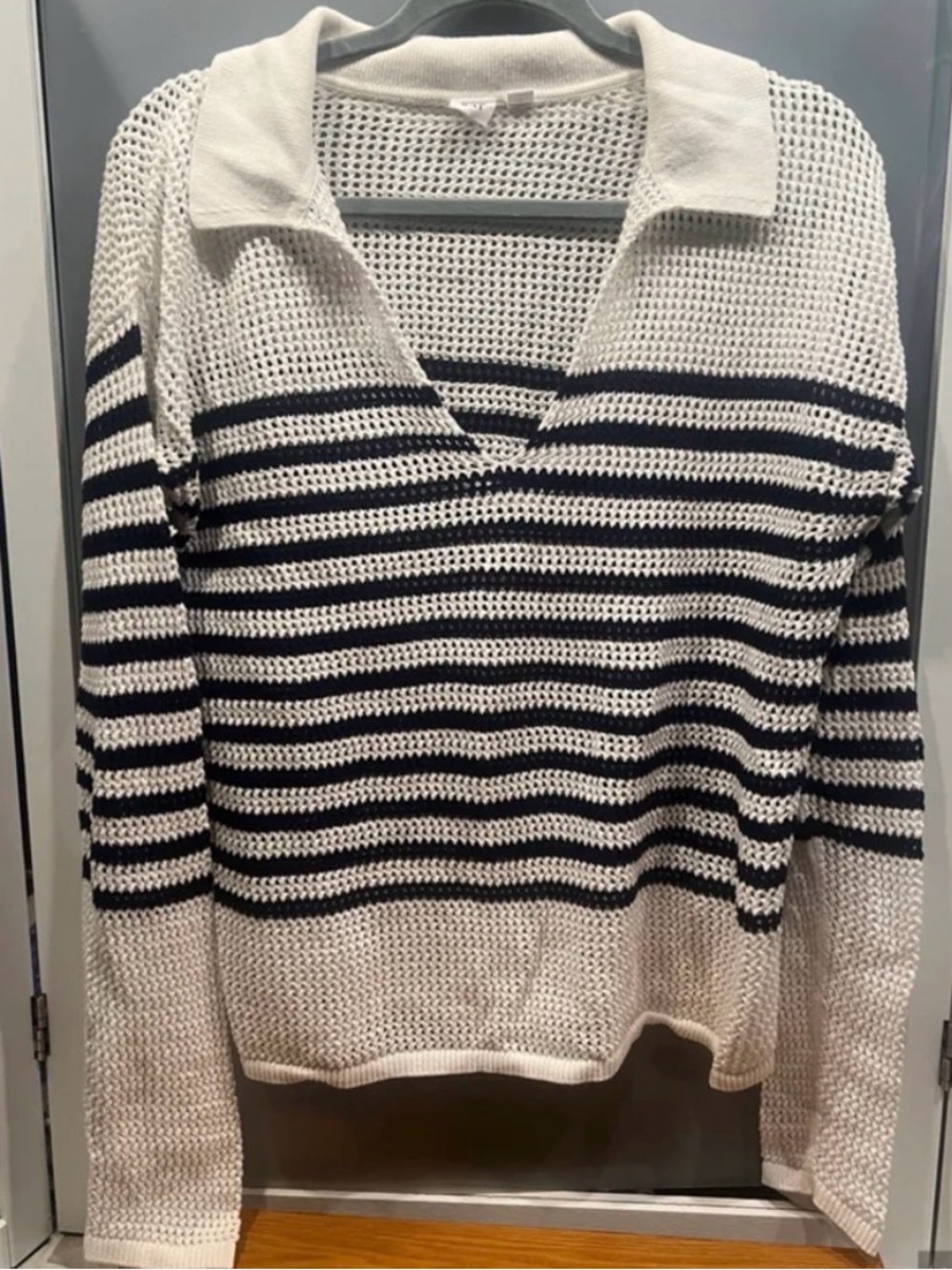 GAP Navy & white Striped Collared Sweater – Size Medium